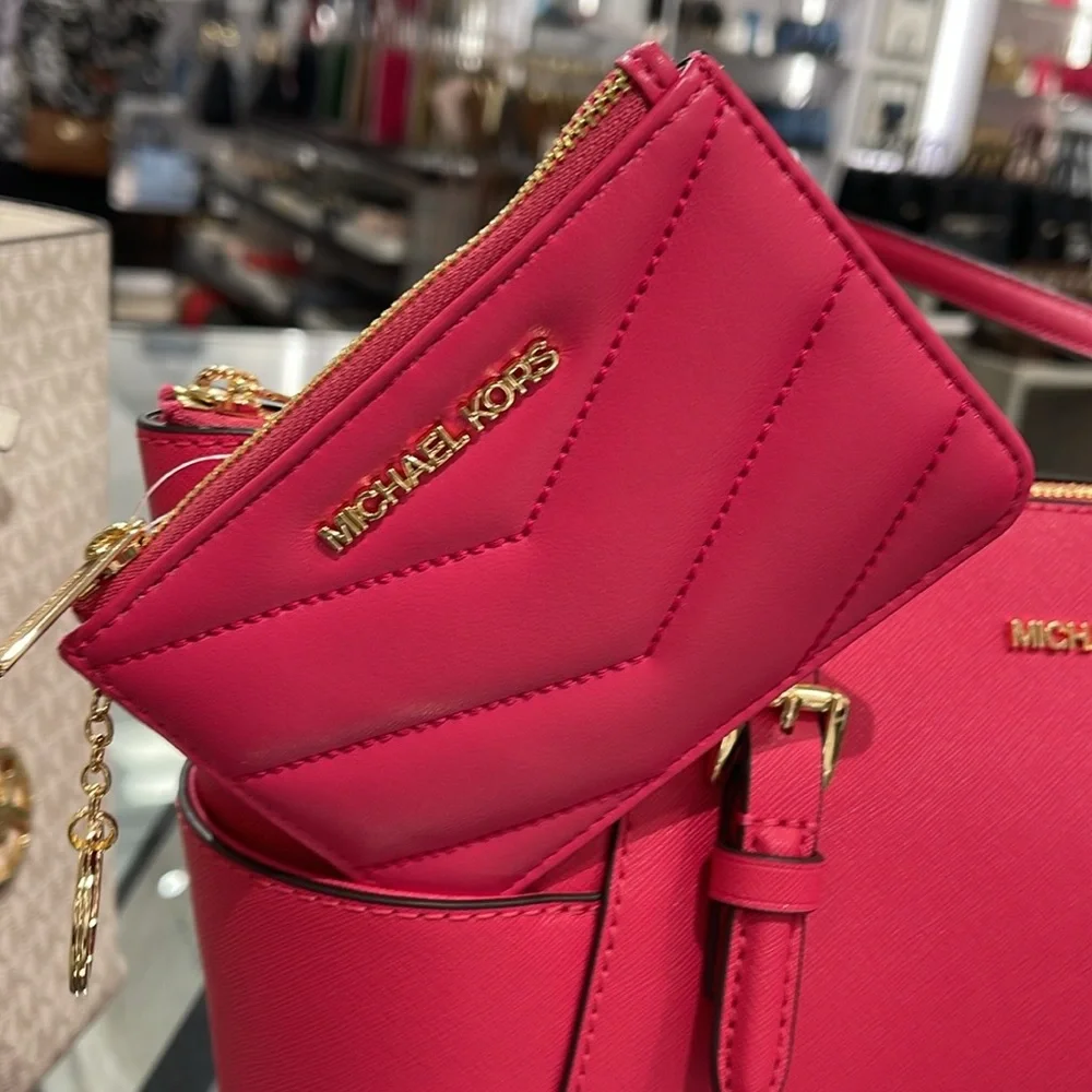 MICHAEL KORS
Jet Set Travel Small Top Zip Coin Pouch With ID 
Electric Pink 
NWT - Picture 7 of 16